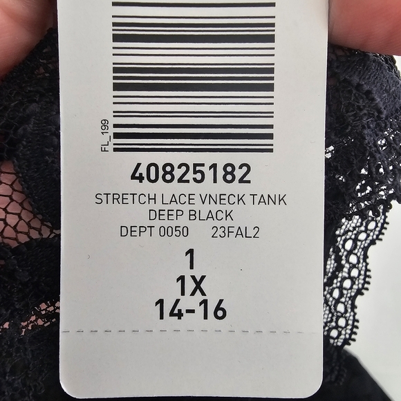 NWT Torrid Stretch Lace V-Neck Tank Black Sleeveless Top Shell Plus Size 1X - Picture 7 of 14